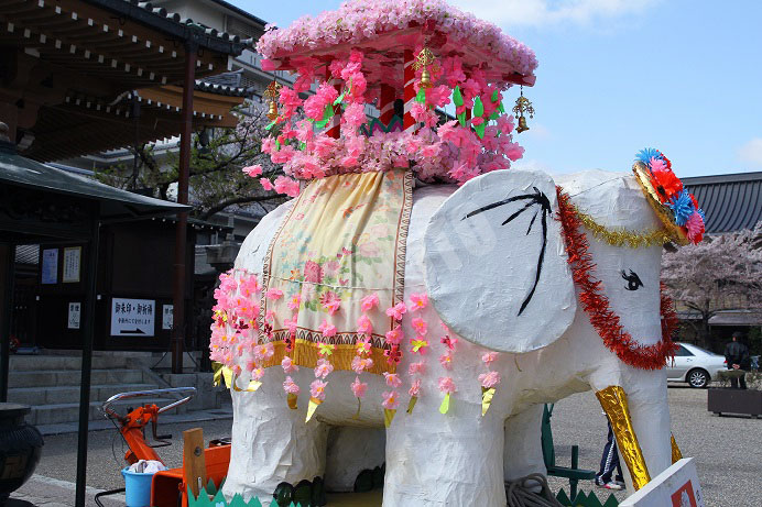 花まつり（壬生寺）の見所と解説｜京都のITベンチャーで働く女の写真日記